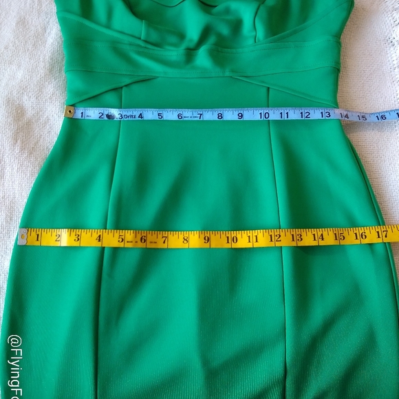 Maggy London Scoop Neck Sheath Dress - Picture 11 of 13